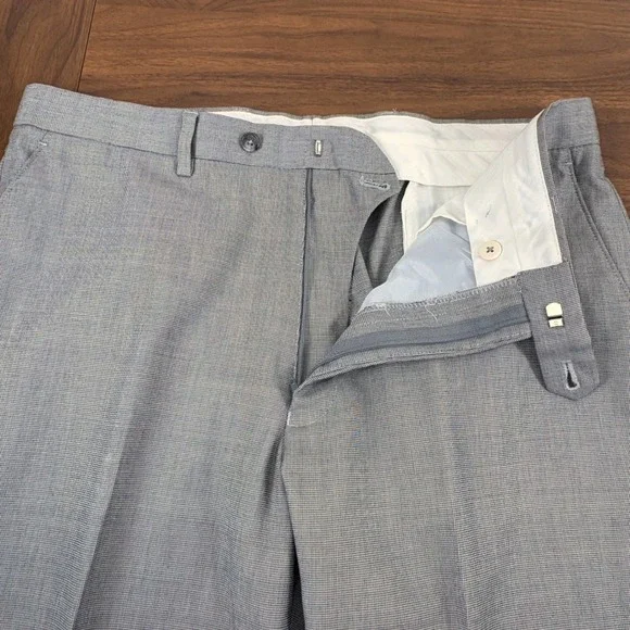 Jos A Bank Mens 42R 36x29 Tailored Fit Gray Cotton Wool Blend Micro Check Suit